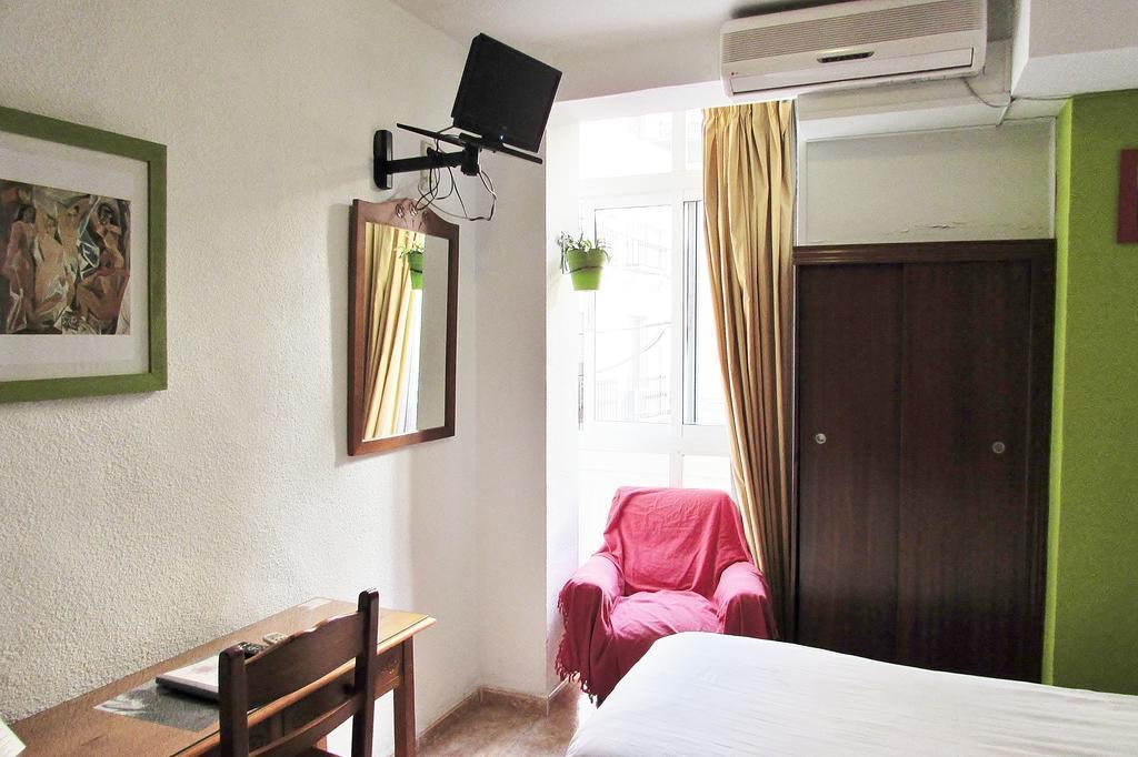 Hostal Nuevas Naciones Granada Buitenkant foto