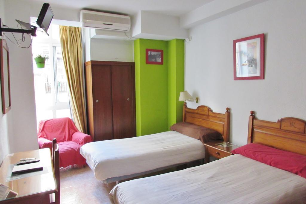 Hostal Nuevas Naciones Granada Buitenkant foto